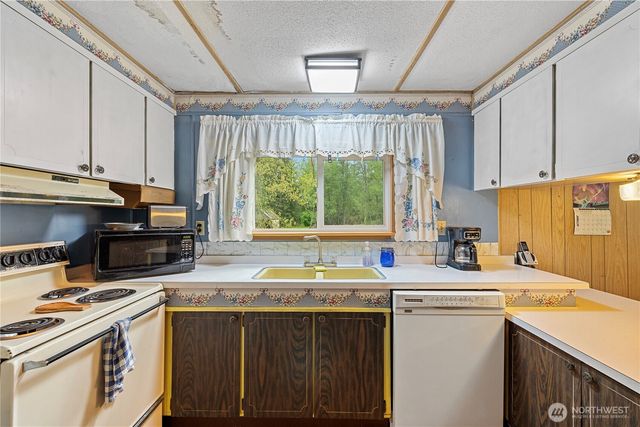 12502 99th Avenue NE, Arlington, WA 98223