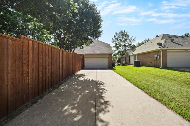 6409 Hawthorne Cove, Rowlett, TX 75089