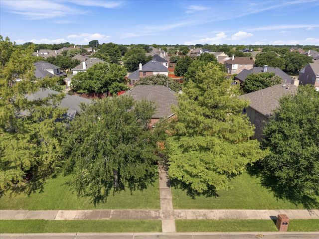 6409 Hawthorne Cove, Rowlett, TX 75089
