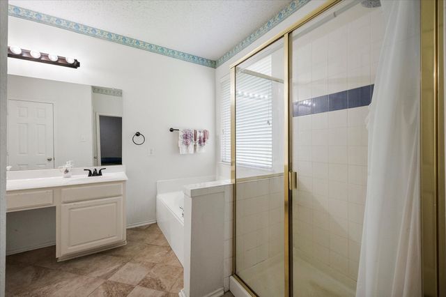 6409 Hawthorne Cove, Rowlett, TX 75089