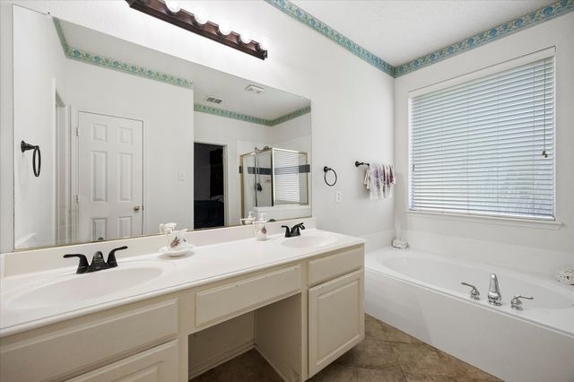 6409 Hawthorne Cove, Rowlett, TX 75089