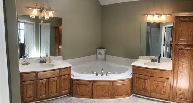 14113 Cameron Road, Excelsior Springs, MO 64024