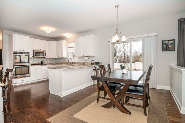 845 Barclay Drive, Bolingbrook, IL 60440