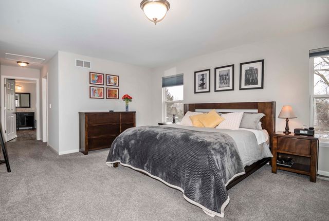 845 Barclay Drive, Bolingbrook, IL 60440