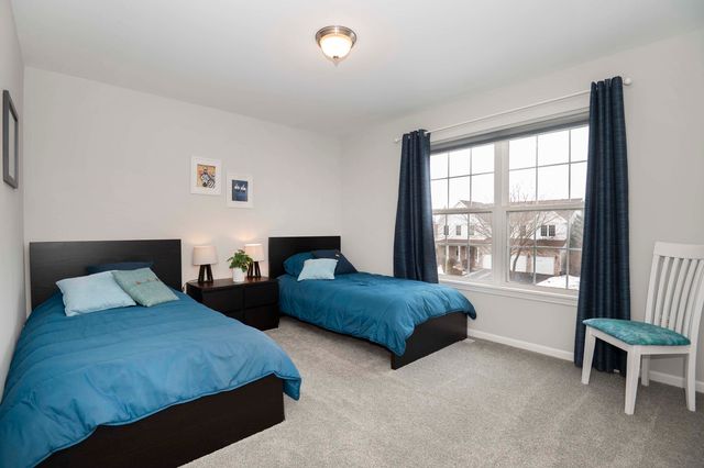 845 Barclay Drive, Bolingbrook, IL 60440