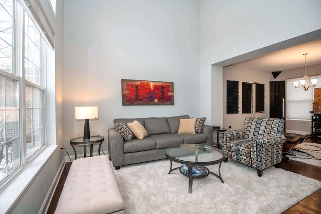 845 Barclay Drive, Bolingbrook, IL 60440