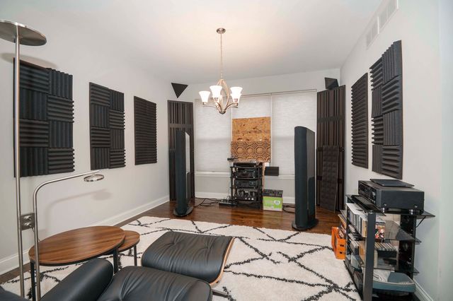 845 Barclay Drive, Bolingbrook, IL 60440