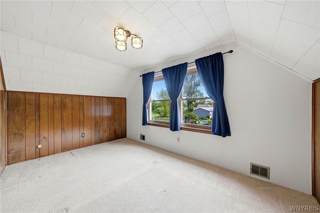 280 Bullis Road, West Seneca, NY 14224