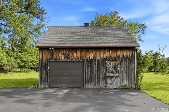 280 Bullis Road, West Seneca, NY 14224