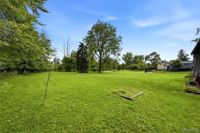 280 Bullis Road, West Seneca, NY 14224