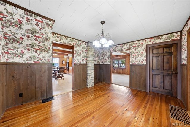 280 Bullis Road, West Seneca, NY 14224