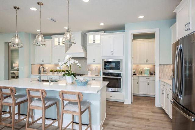 17939 CROPSIDE TRAIL, Lakewood Ranch, FL 34211