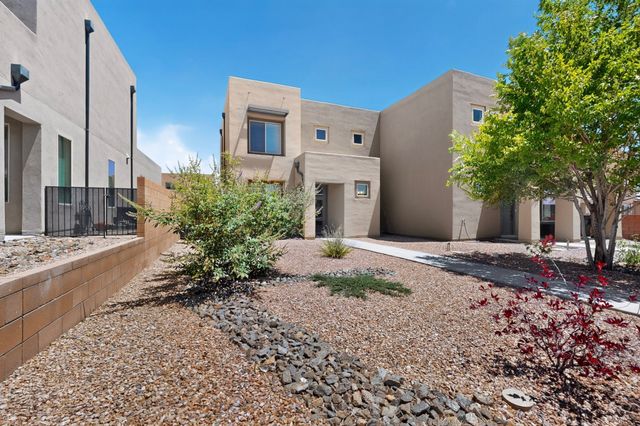 4736 Wheeler Peak, Santa Fe, NM 87507