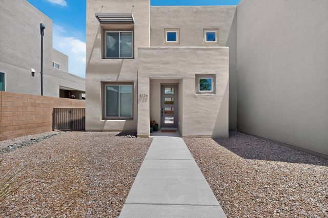 4736 Wheeler Peak, Santa Fe, NM 87507