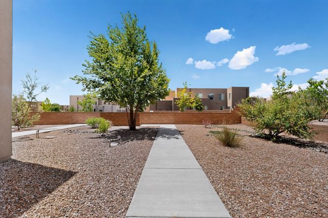4736 Wheeler Peak, Santa Fe, NM 87507