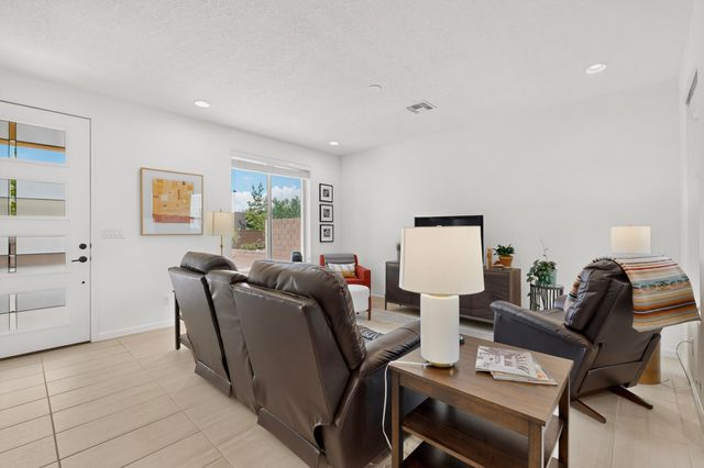 4736 Wheeler Peak, Santa Fe, NM 87507