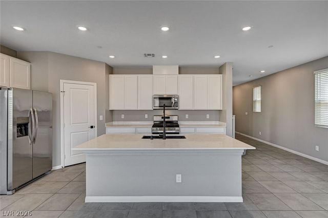 2570 Ofanto Street, Henderson, NV 89044
