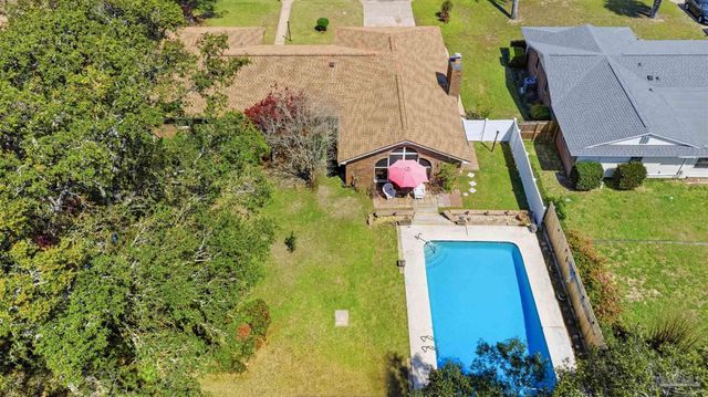 7865 Chesterfield Rd, Pensacola, FL 32506