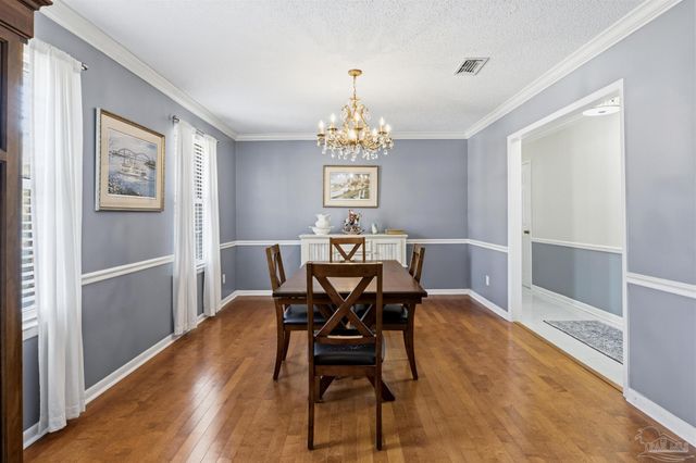 7865 Chesterfield Rd, Pensacola, FL 32506