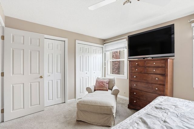 308 Ocean Meadows 308, Fairhaven, MA 02719