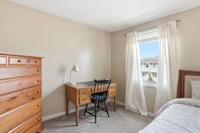 308 Ocean Meadows 308, Fairhaven, MA 02719