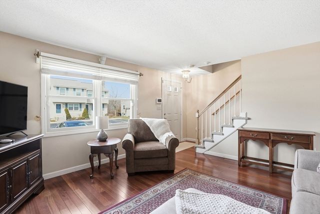 308 Ocean Meadows 308, Fairhaven, MA 02719