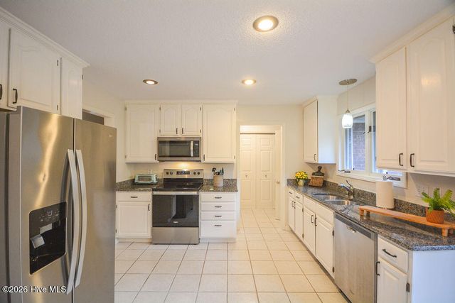 6 Spruce Lane, Pinehurst, NC 28374