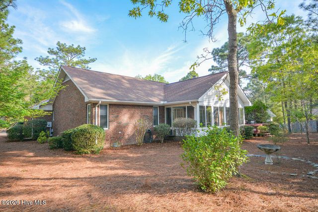 6 Spruce Lane, Pinehurst, NC 28374