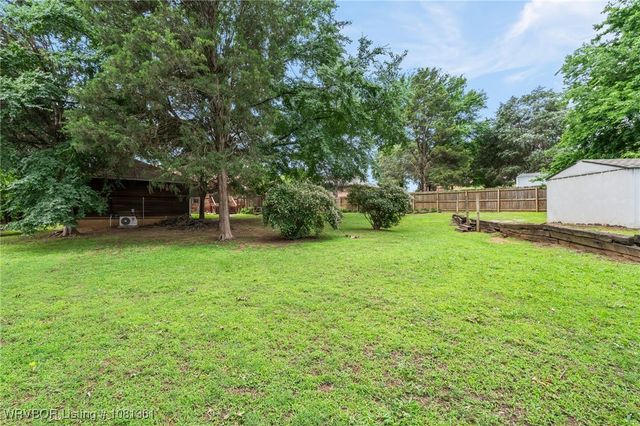 1010 Bear Track Drive, Van Buren, AR 72956