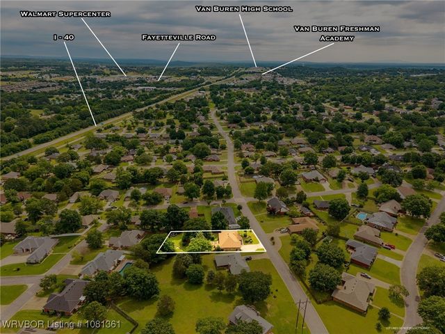1010 Bear Track Drive, Van Buren, AR 72956