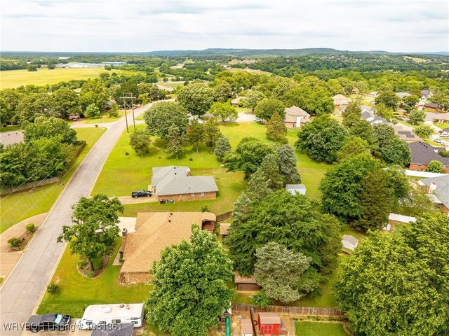 1010 Bear Track Drive, Van Buren, AR 72956