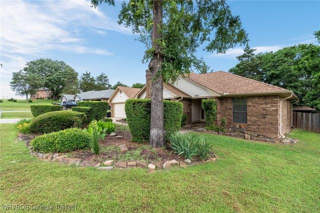 1010 Bear Track Drive, Van Buren, AR 72956