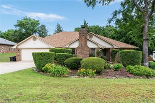 1010 Bear Track Drive, Van Buren, AR 72956