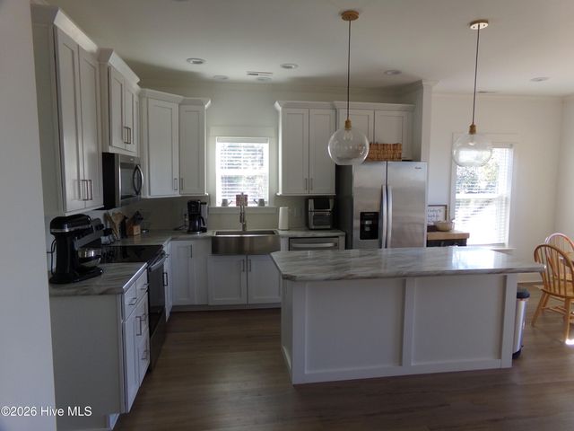 1919 Waterway Street SW, Supply, NC 28462