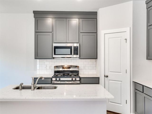 645 Stella Trail, Guthrie, OK 73044