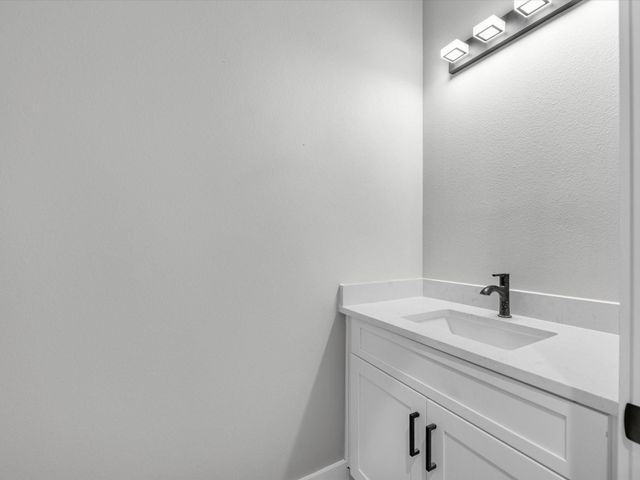 1084 Junell St, Houston, TX 77088