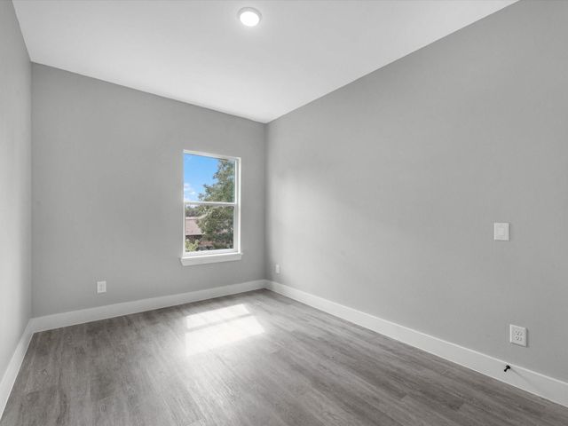 1084 Junell St, Houston, TX 77088