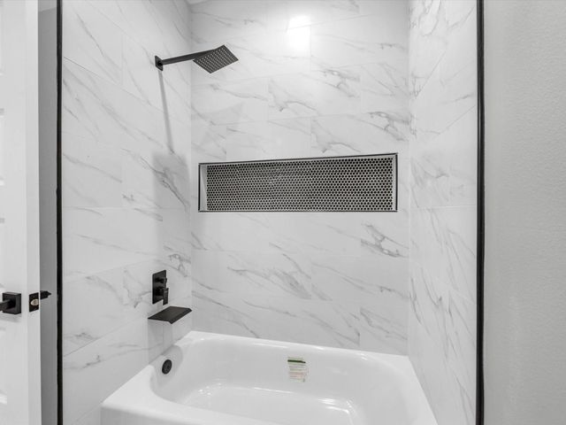 1084 Junell St, Houston, TX 77088