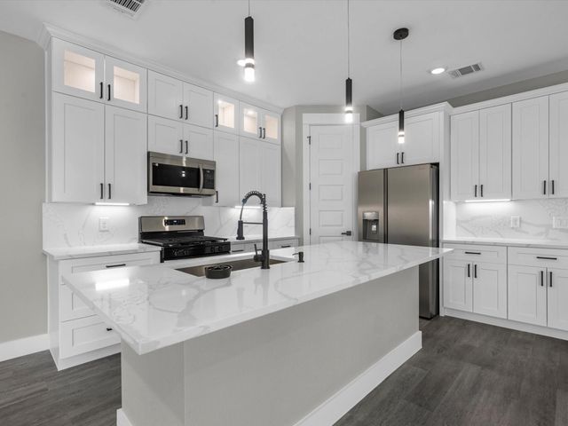 1084 Junell St, Houston, TX 77088