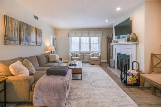 19 White Loop A-104, Ludlow, VT 05149