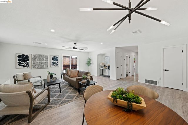 766 Oak St, Brentwood, CA 94513