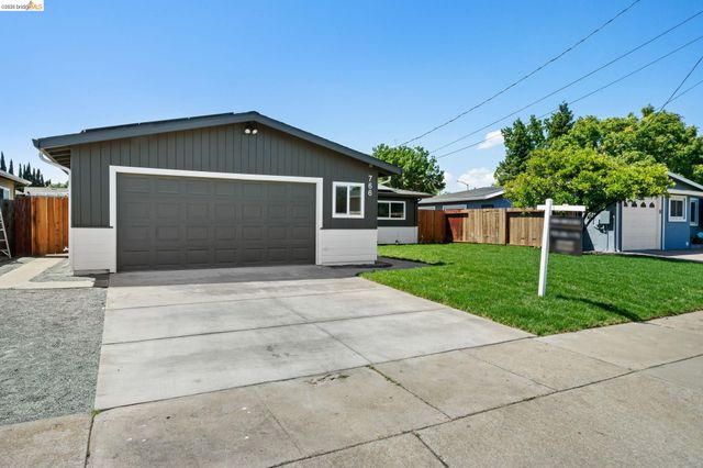 766 Oak St, Brentwood, CA 94513