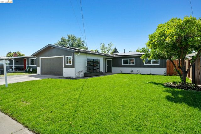766 Oak St, Brentwood, CA 94513