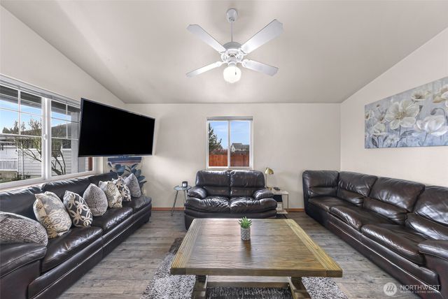 4780 Canoe Court, Blaine, WA 98230