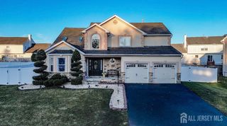 82 Lark Drive, South River, NJ 08882