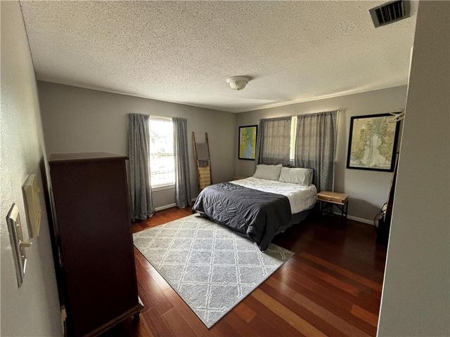 5911 Shenandoah Road N, Mobile, AL 36608