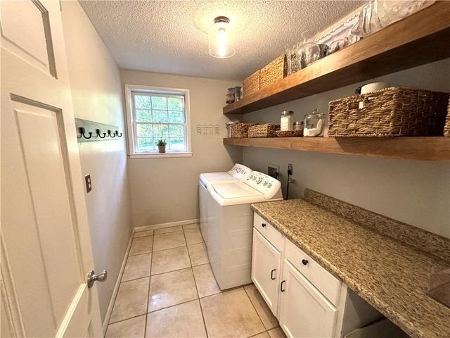 5911 Shenandoah Road N, Mobile, AL 36608