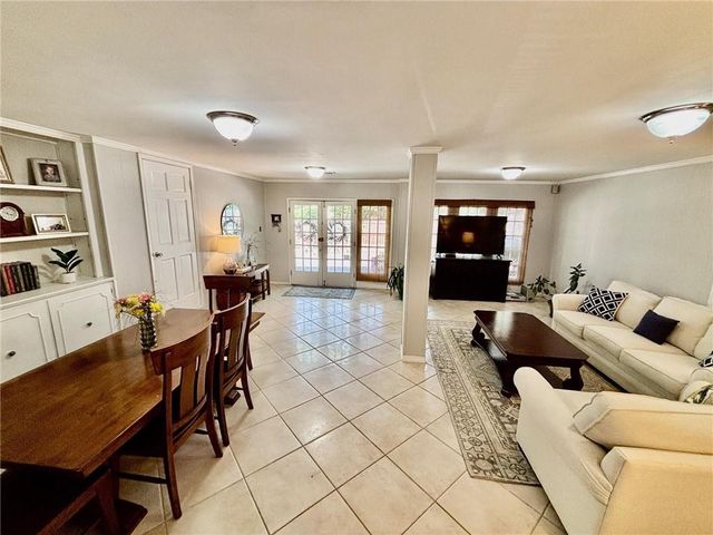 5911 Shenandoah Road N, Mobile, AL 36608