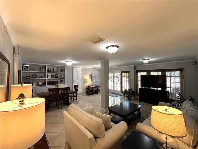 5911 Shenandoah Road N, Mobile, AL 36608