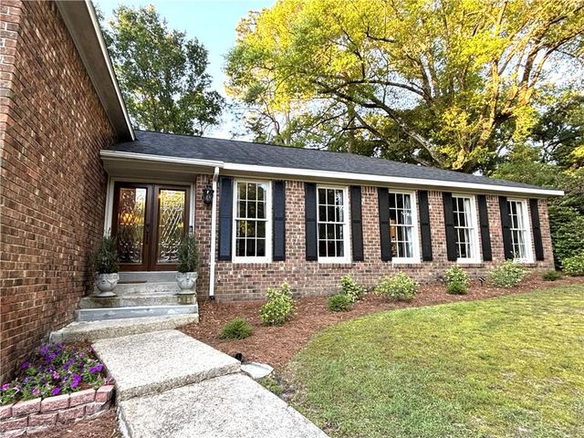 5911 Shenandoah Road N, Mobile, AL 36608